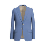 مبتهج أزور بلو هولاند وبذلة شيري