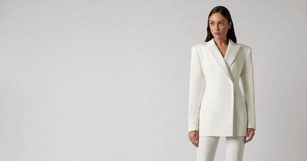 Business Bespoke: 5 Tips for Crafting the Perfect Women's Power Suit